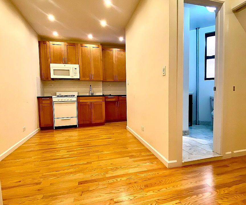 1st image of 1482 York Ave APT 4E