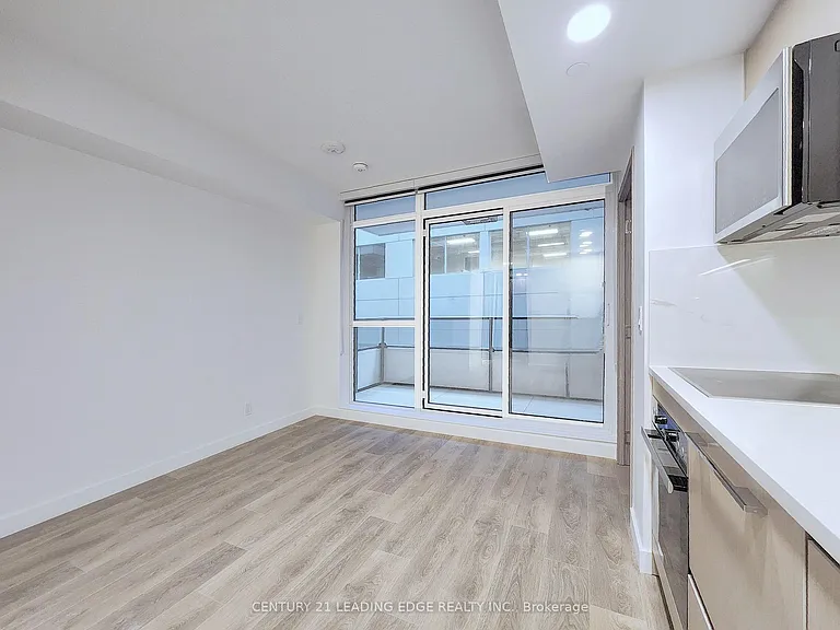 38 Widmer St #1009 — Photo 2