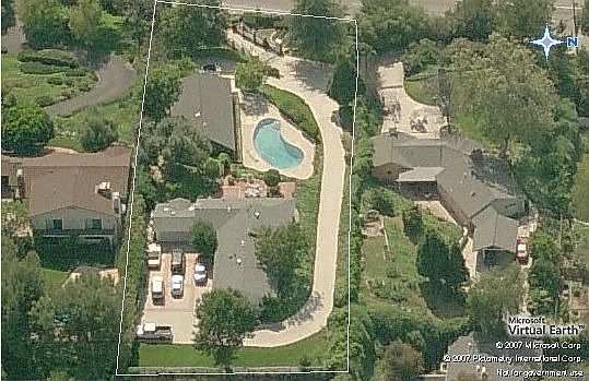 2 house in 31000 sqft panoramic wiev lot