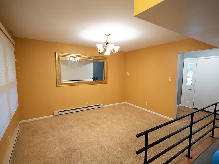 1211 Joliet Rd — Photo 5
