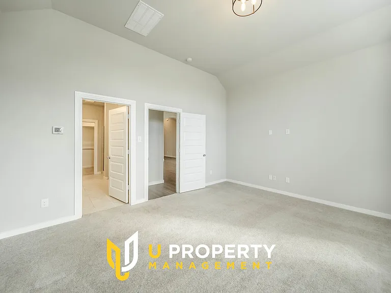 1113 Sheldon Dr — Photo 24