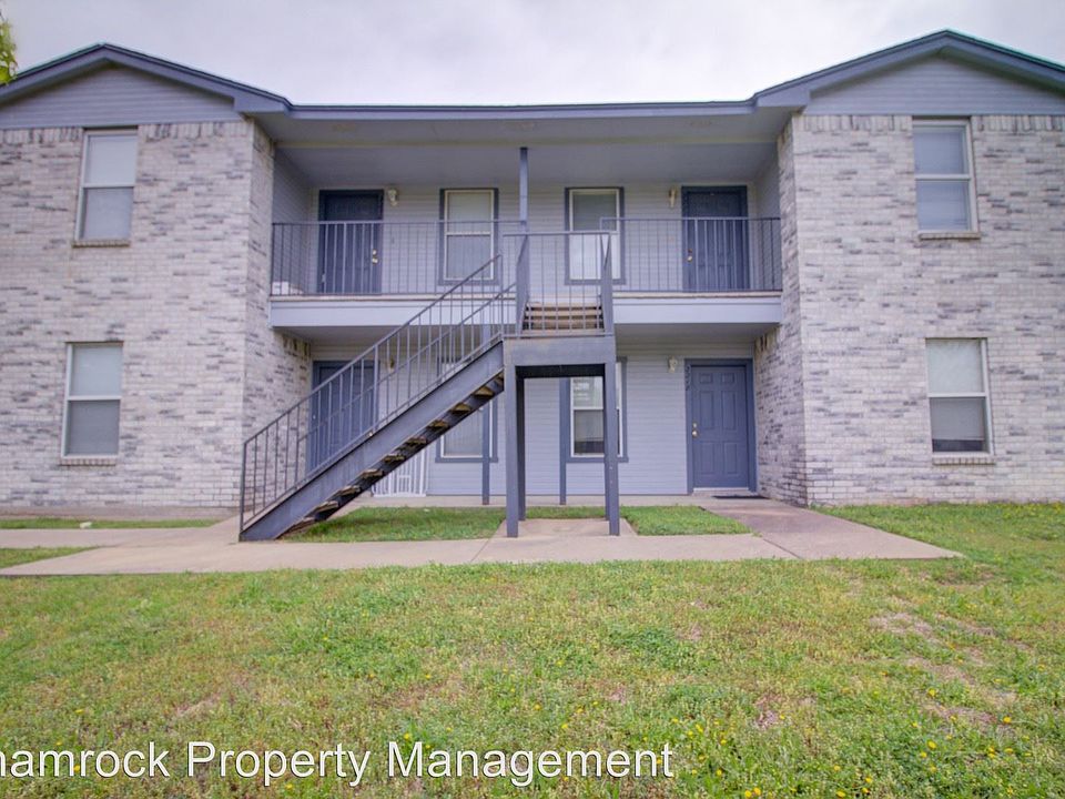 1st image of 2222 Misty Dr
