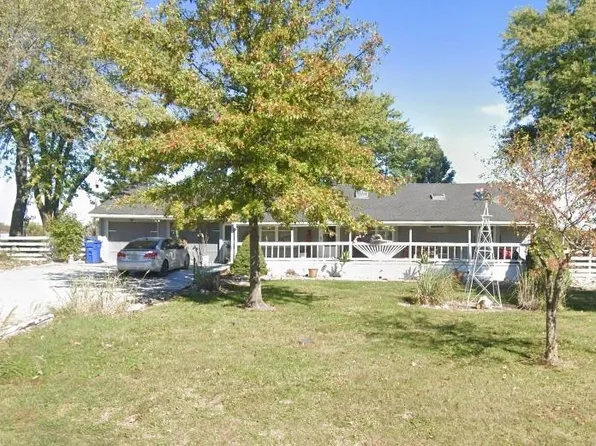 36300 E Bynum Spur Rd, Lone Jack, MO 64070