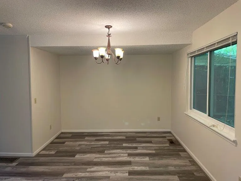 2519 Hawksbury Ln — Photo 14
