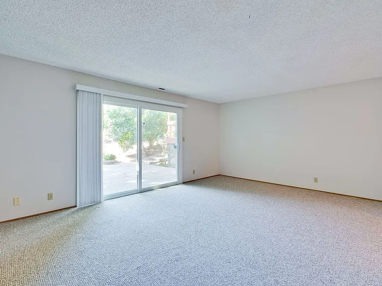 21940 Rucker Dr — Photo 62