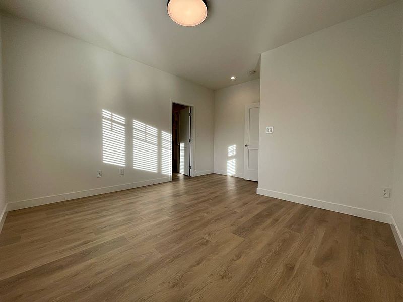 Richmond Townhouse for rent - 3 Bedrooms — photo 5