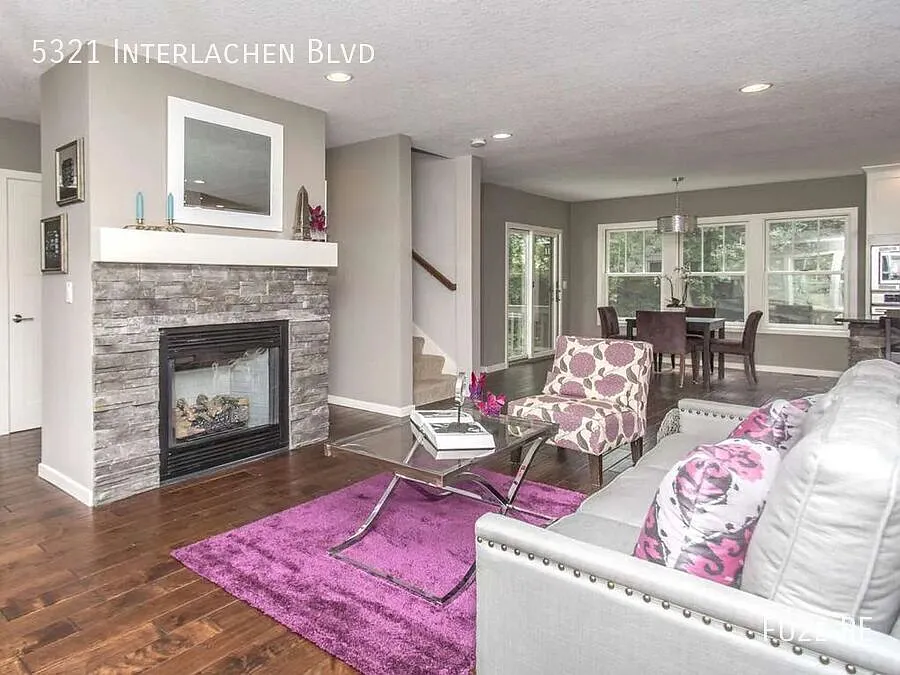 Gorgeous 5-Bed, 6-Bath Luxury Home in Prime Edina Available September 1 — Photo 3