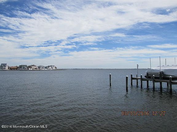 2nd image of 3 Bay Point Dr
