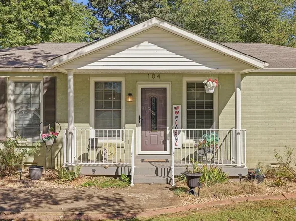 104 Lark St, Paris, TN 38242
