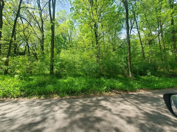 39080 N Jackson Dr, Spring Grove, IL 60081