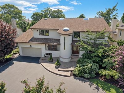 2000 Lake End Road, Merrick, NY, 11566