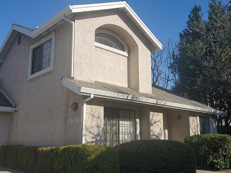 2674 Sycamore Ln — Photo 3