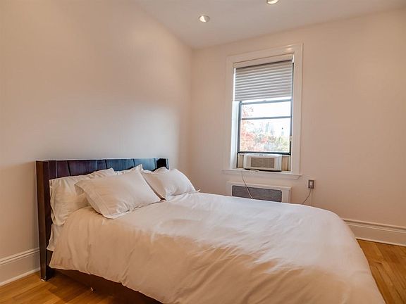 5th image of 457 Jersey Ave APT 4F
