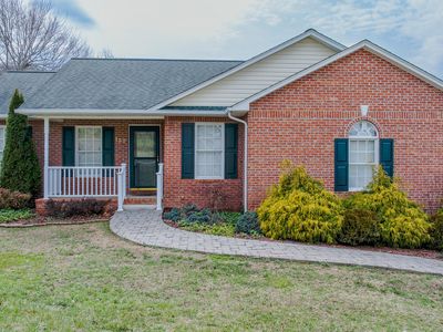 137 Meadow Springs Ln, Mt Carmel, TN, 37645