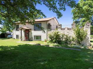 1531 Kropp Rd, Millstadt, IL 62260