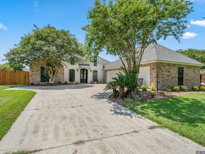 9832 S Vignes Lake Ave, Baton Rouge, LA, 70817