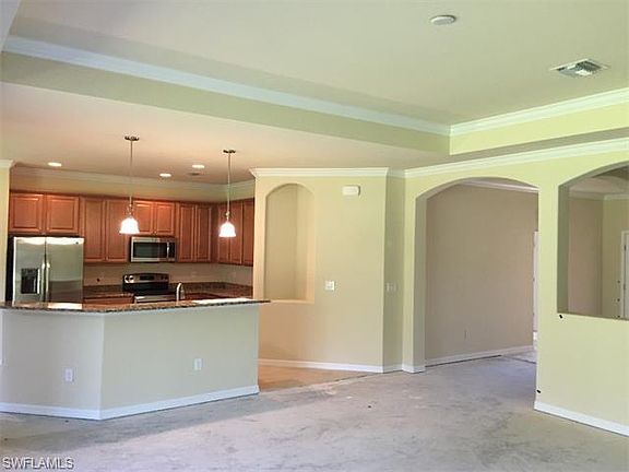 3rd image of 3689 Valle Santa Cir