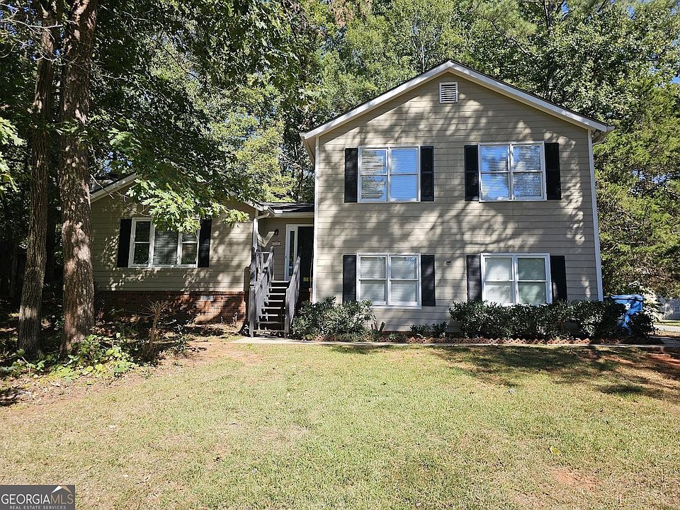 1st image of 2190 Hunters Cove Dr