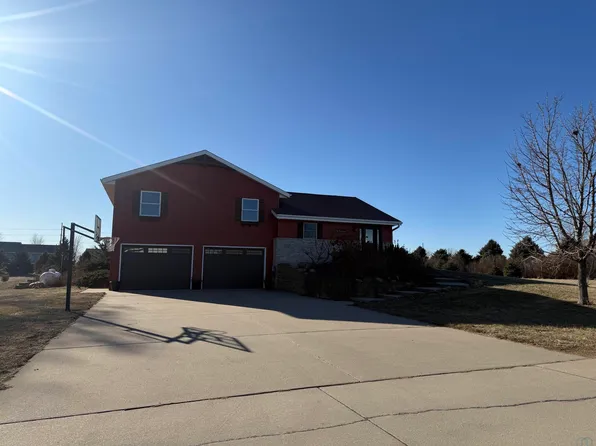 2809 Pettersen Rd, Vermillion, SD 57069