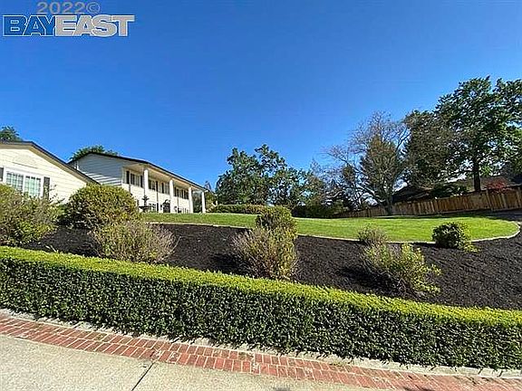 2nd image of 616 Timpanogas Ln