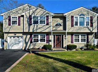 1295 Boston Ave, Bay Shore, NY 11706