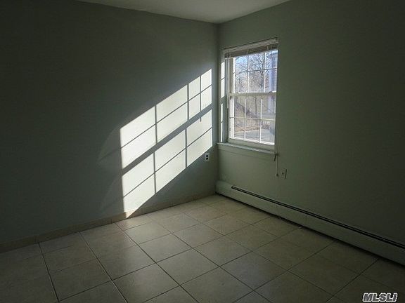 5th image of 50-08 204th St
