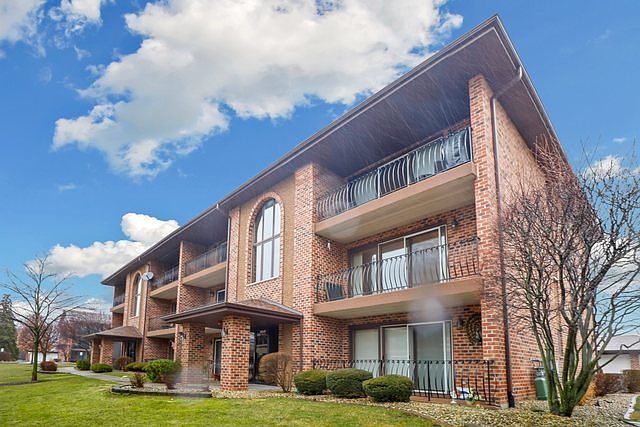 1st image of 11003 Stony Creek Dr APT 2A