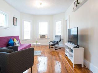 124 Brookline St #2, Chestnut Hill, MA 02467