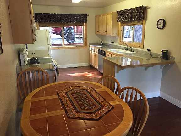 5th image of 22662 Spruce Dr