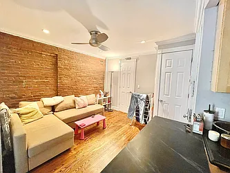 Rented by Century 21 Premier 