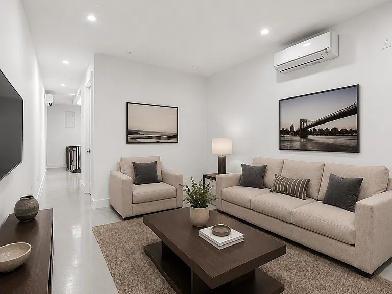 30 Belvidere St #1B — Photo 4