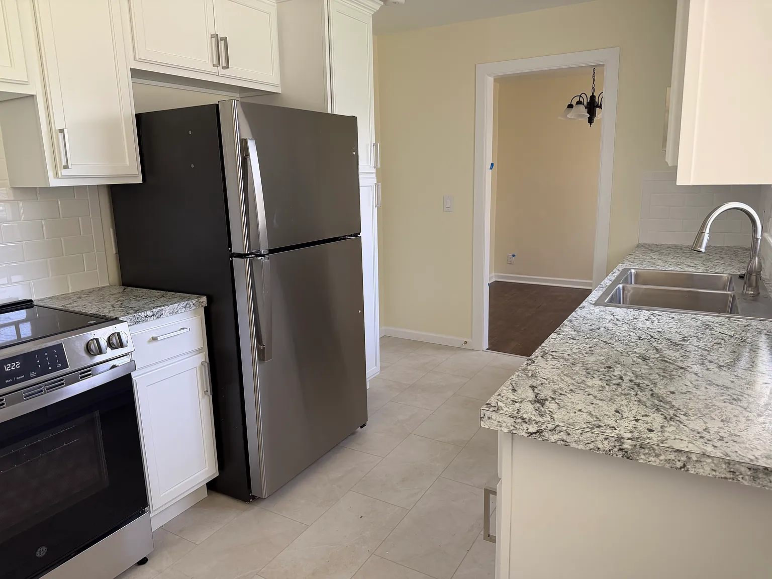 2 bed, 771 sqft, $1,275 — Photo 2