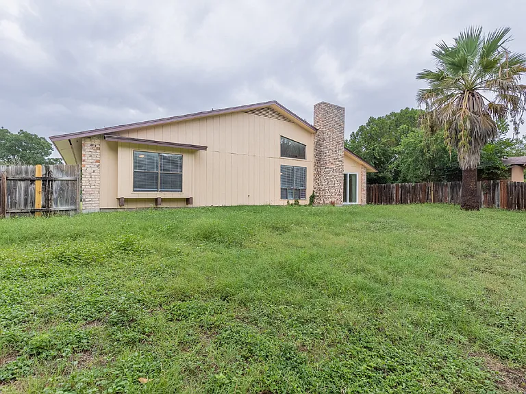 5814 Pineway St — Photo 28