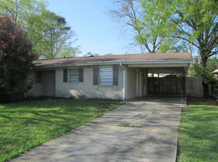 6130 Warwick Ct, New Orleans, LA 70131