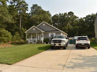 26 Garfield Ave, Galloway, NJ 08205