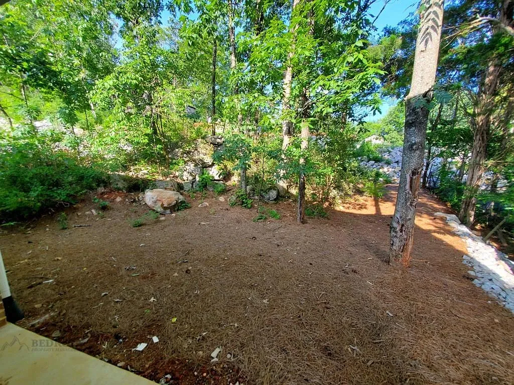 617 Wellingburg Road Southeast - 1 — Photo 4