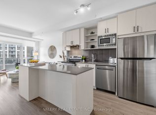 60 George Butchart Dr #411, Toronto, ON M3K 0E1