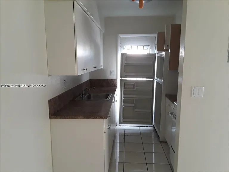 236 Madeira Ave #6 — Photo 6