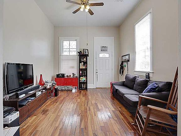3rd image of 3114 Saint Ann St #16