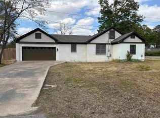 220 College St, Lonoke, AR 72086