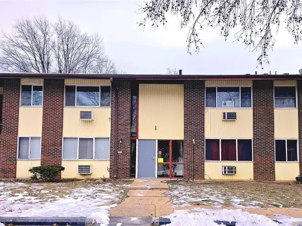 7571 Hazelcrest Dr APT F, Hazelwood, MO 63042
