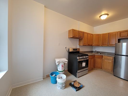 4th image of 901 80th St #5A
