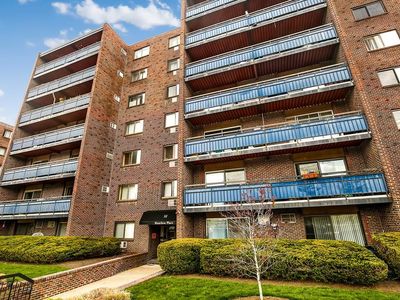 32 Whites Ave APT D28, Watertown, MA, 02472
