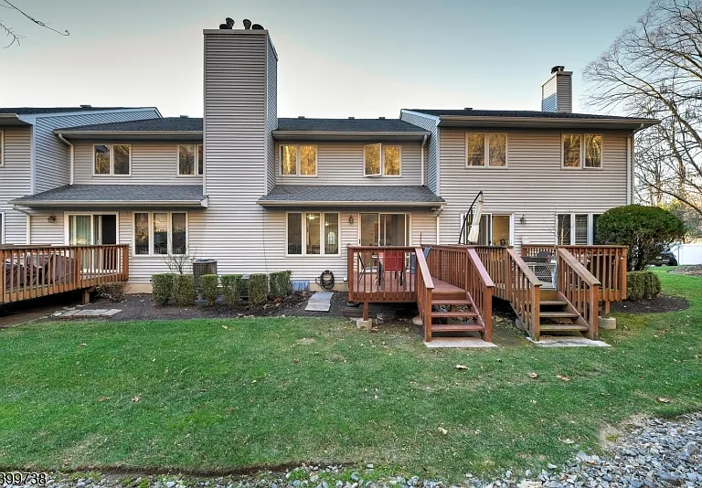 6 Hansen Pl #6 — Photo 48