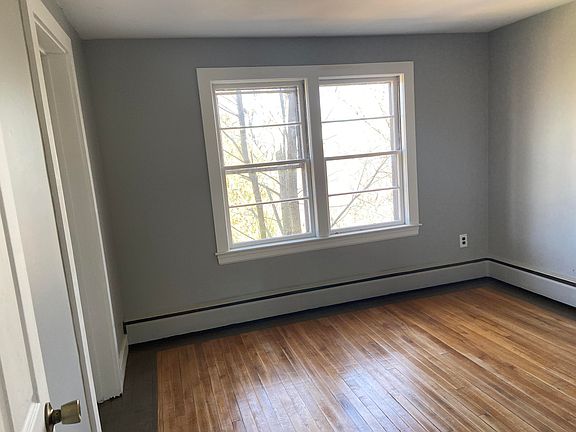 5th image of 21 Laurel Street