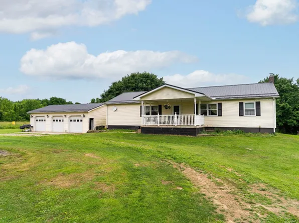 8120 Mill St, Girard, PA 16417