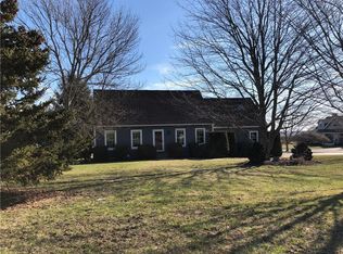 135 Spring Hill Rd, Portsmouth, RI 02871