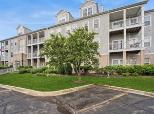 1299 W Lake St APT 102, Addison, IL 60101