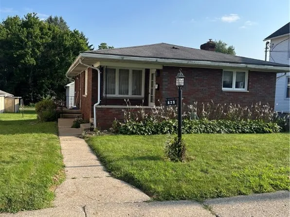 625 Todd Ave, Ellwood City, PA 16117