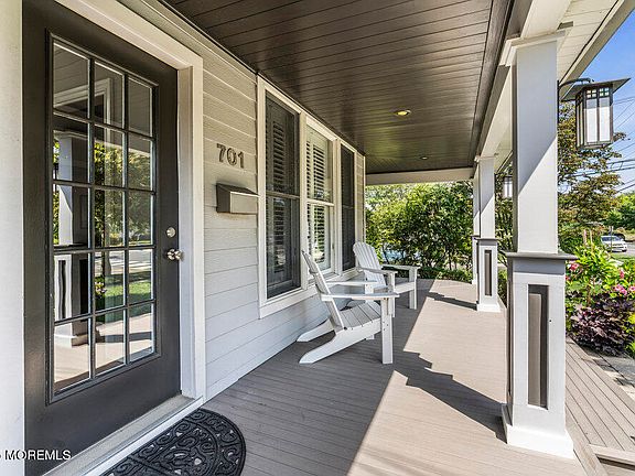 4th image of 701 4th Avenue